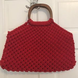 Wood handle knit purse